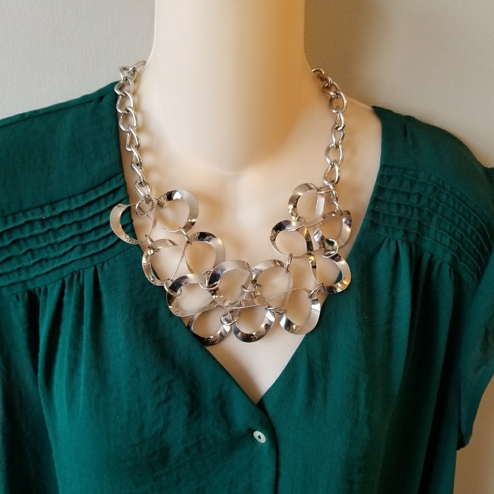 Relisted - Silver loops statement necklace bold chunky - Picture 2 of 5